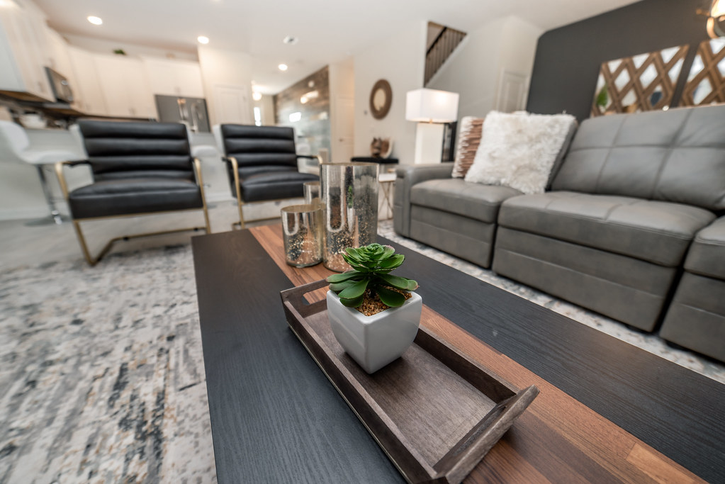 What Does It Really Cost to Furnish a 4–8 Bedroom Airbnb in Tampa? (2026 Breakdown)