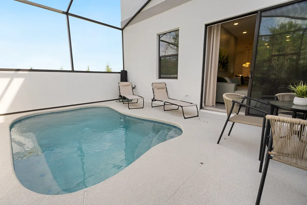 Miami vacation rental: What happens when you start furniture shopping on closing day (step 1)