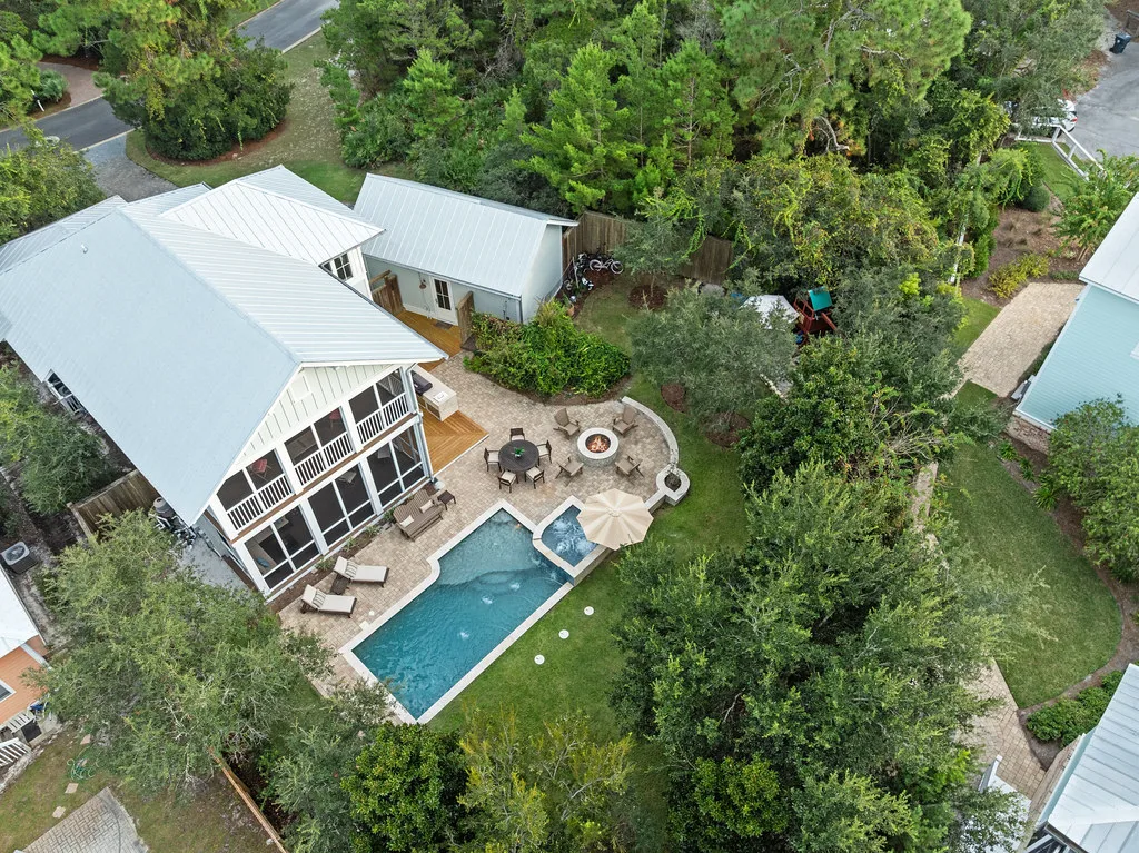 Miami vacation rental: What creative corridor furniture actually needs to be (step 3)